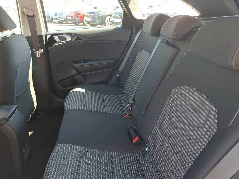 Kia CEED - Photo 12