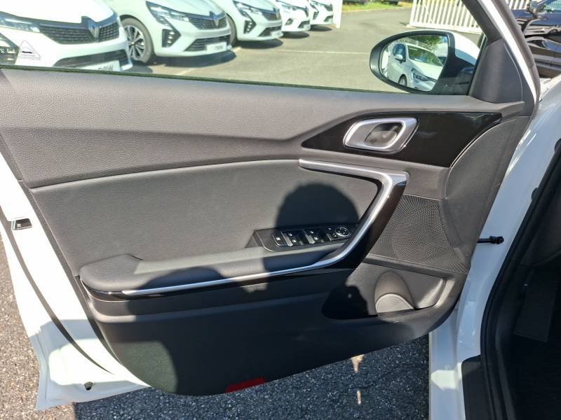 Kia CEED - Photo 14