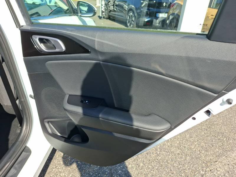 Kia CEED - Photo 20