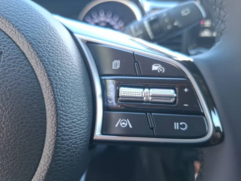Kia CEED - Photo 32