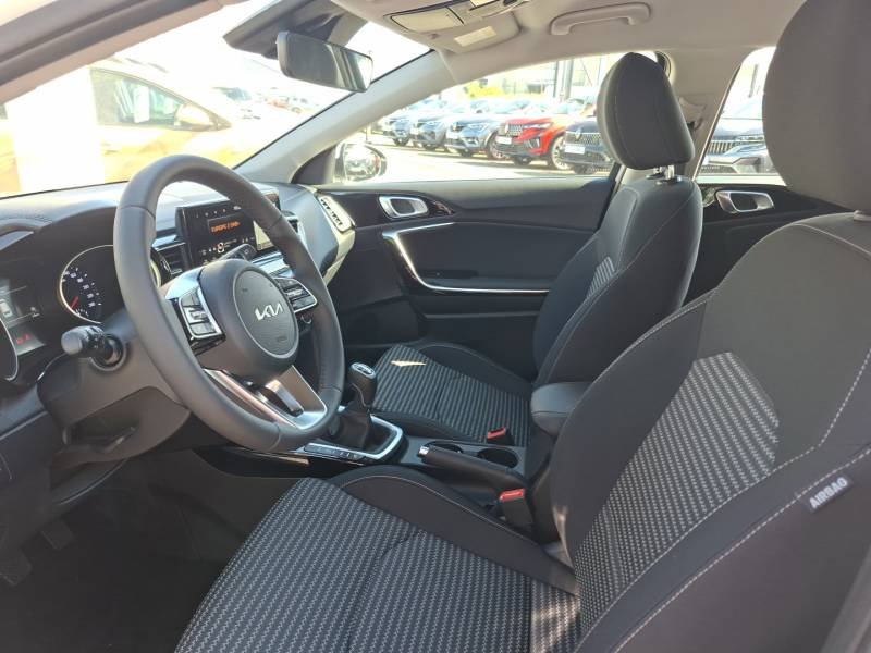 Kia CEED - Photo 10