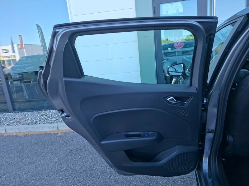Renault Clio - Photo 18