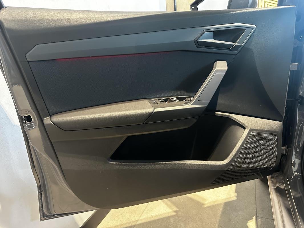 Seat Ibiza - Photo 12