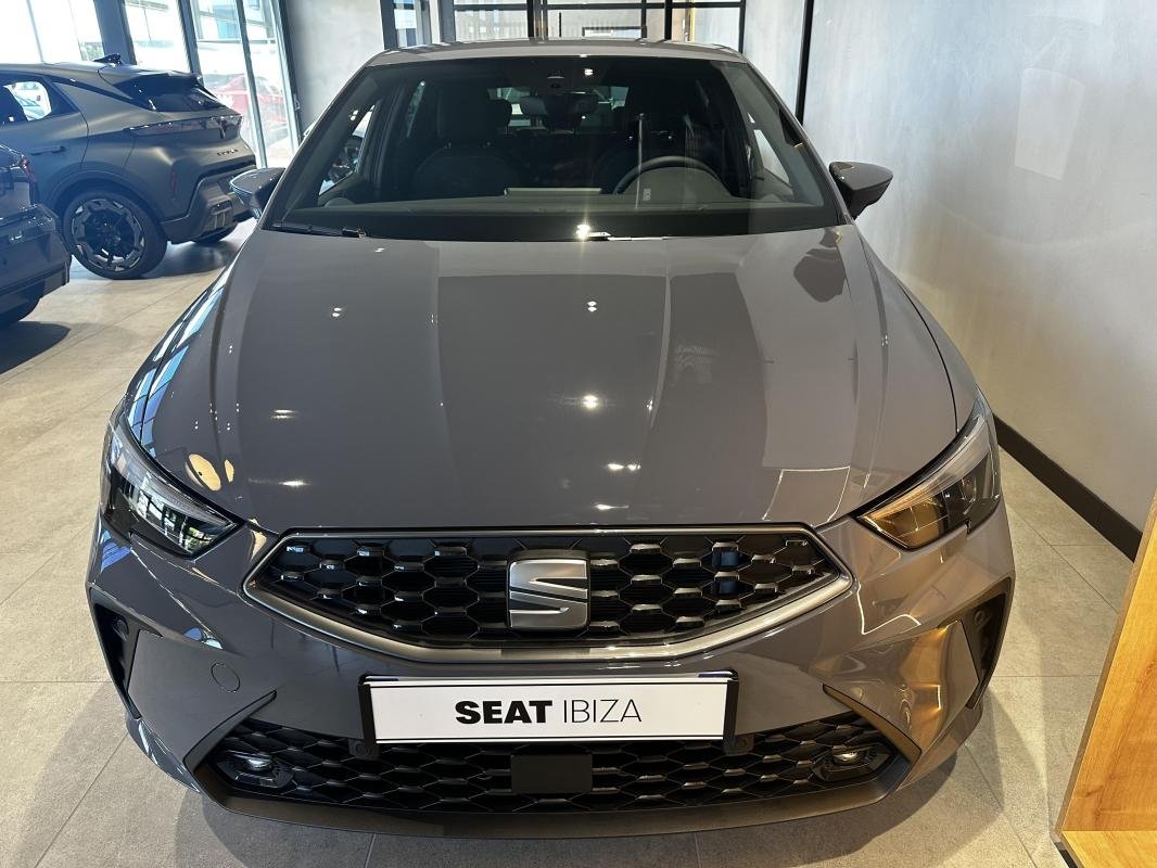 Seat Ibiza - Photo 2