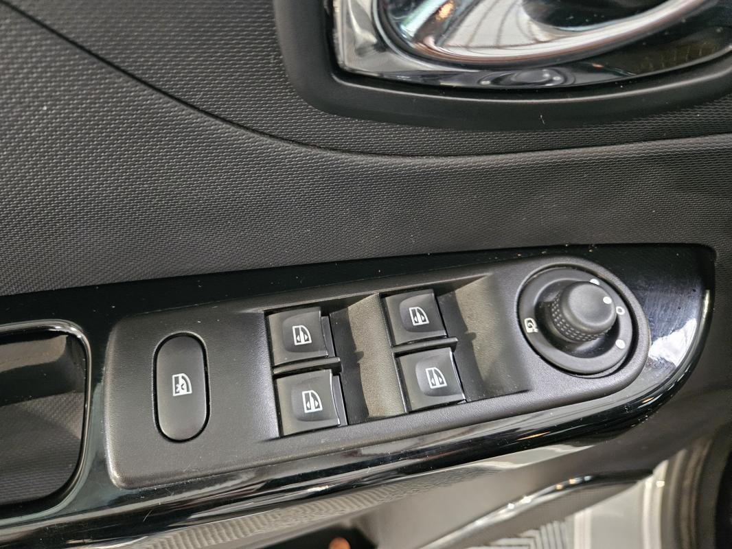 Renault Captur - Photo 11