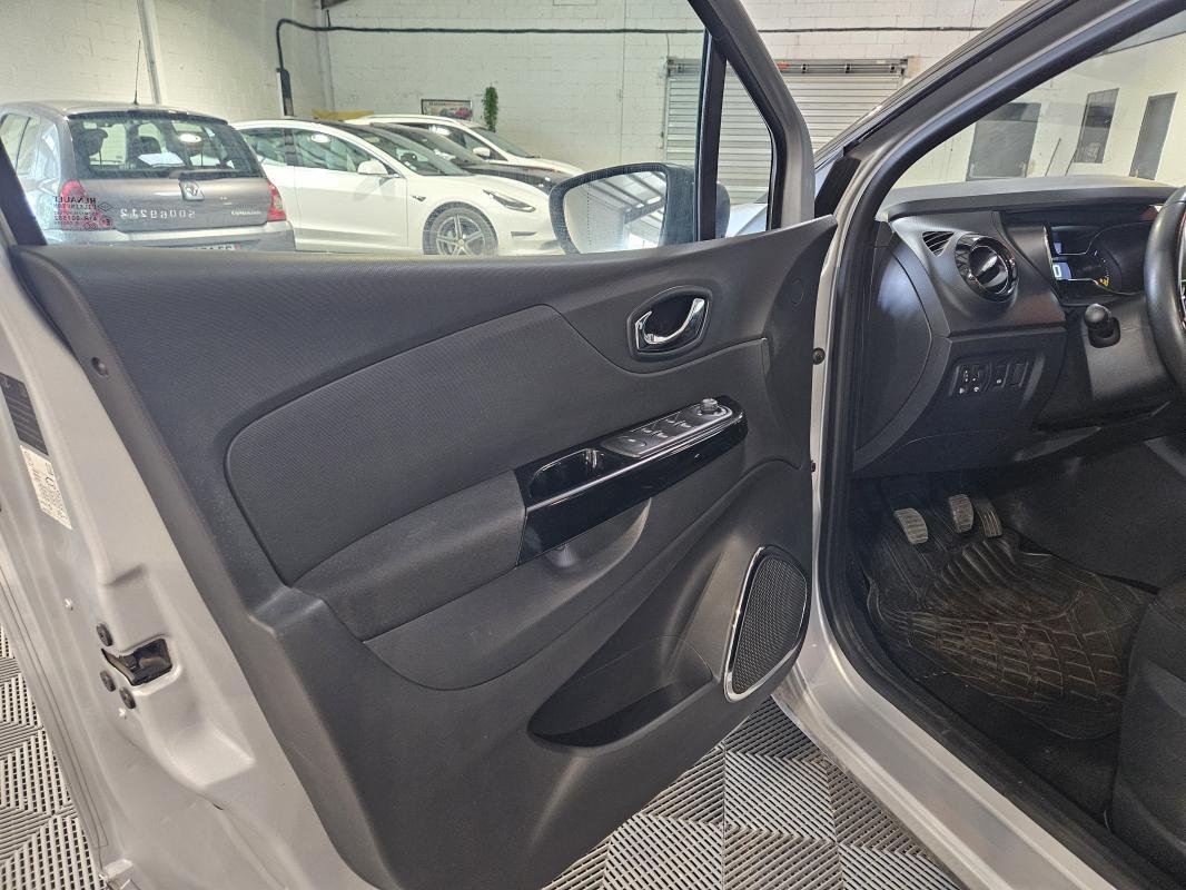 Renault Captur - Photo 10