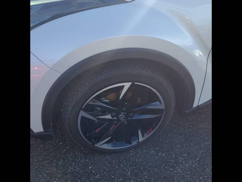Toyota C-HR - Photo 9