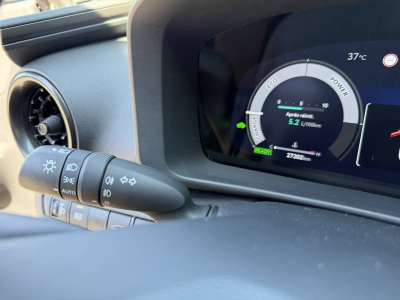 Toyota C-HR - Photo 12