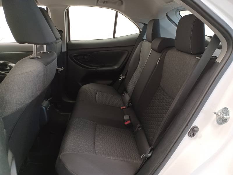 Toyota Yaris - Photo 13