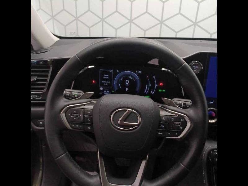 Lexus NX - Photo 18