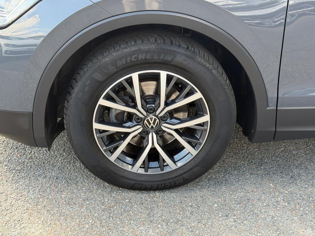 Volkswagen Tiguan - Photo 23