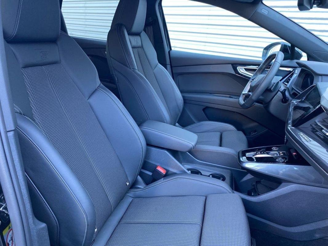 Audi Q4 e-tron - Photo 12