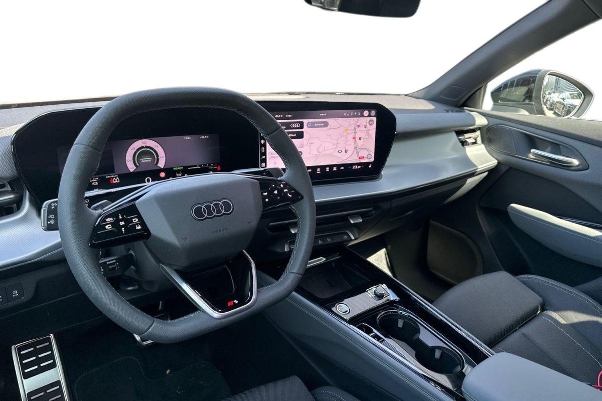 Audi Q3 - Photo 20