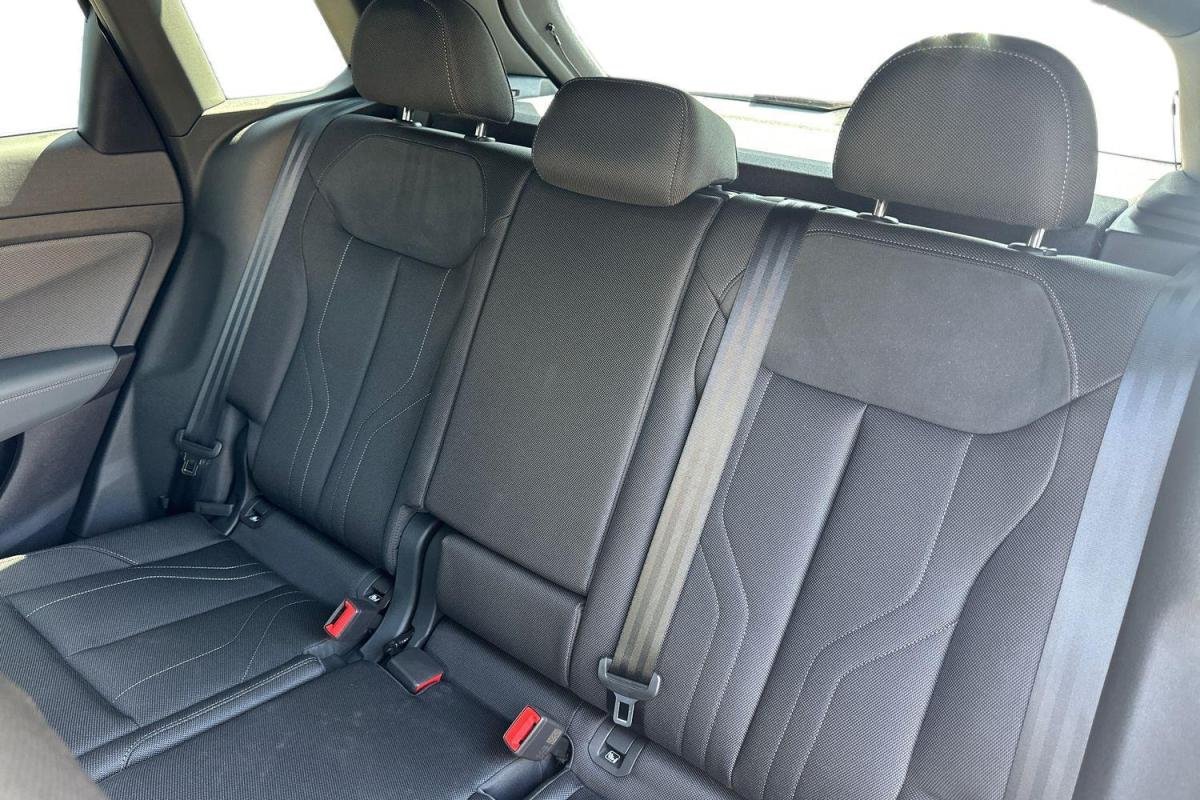 Audi Q3 - Photo 33