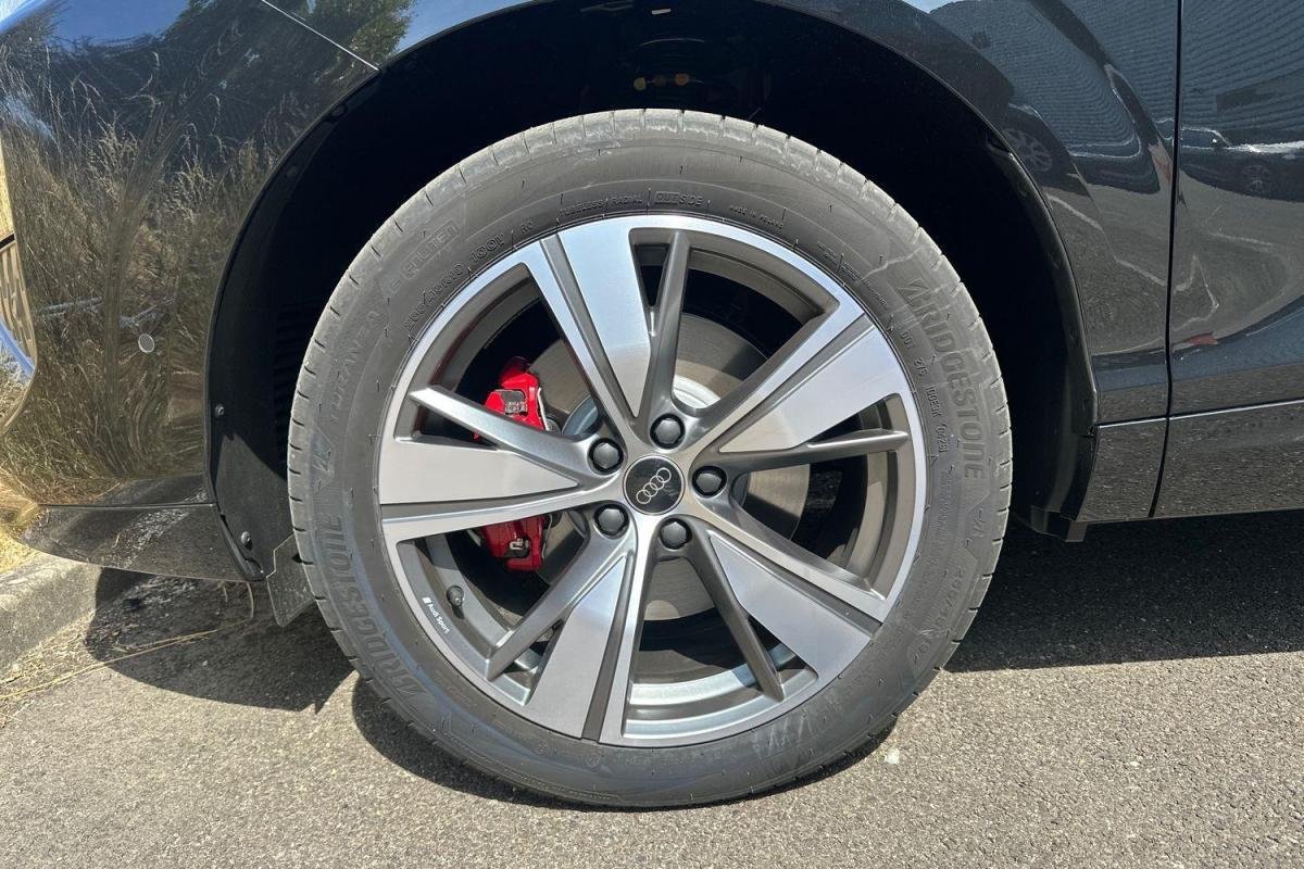 Audi Q3 - Photo 10