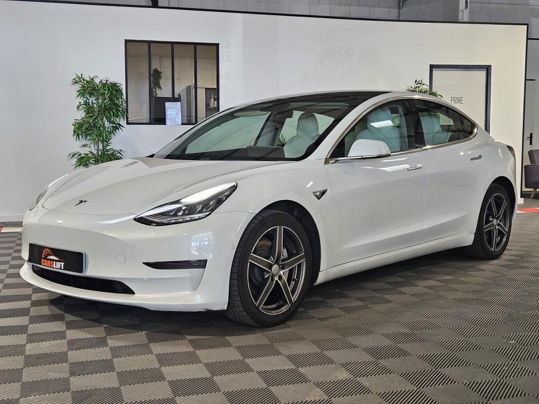 Tesla Model 3 - Photo 3