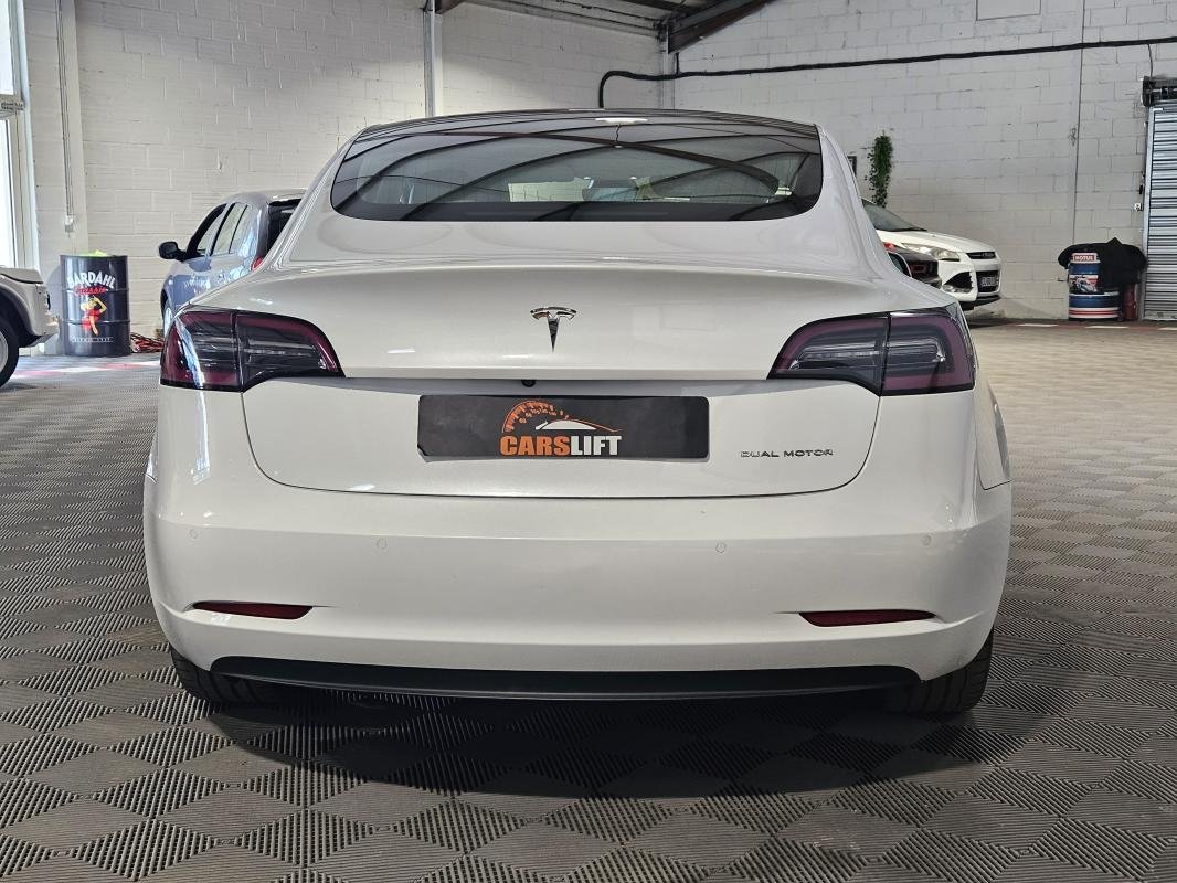 Tesla Model 3 - Photo 6