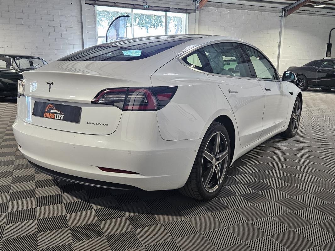 Tesla Model 3 - Photo 7