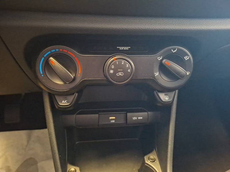 Kia Picanto - Photo 18
