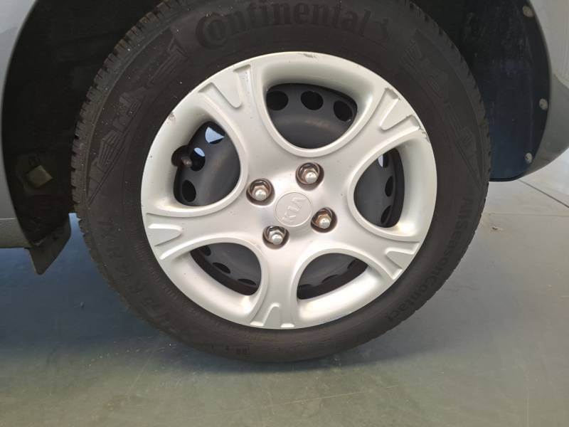 Kia Picanto - Photo 29