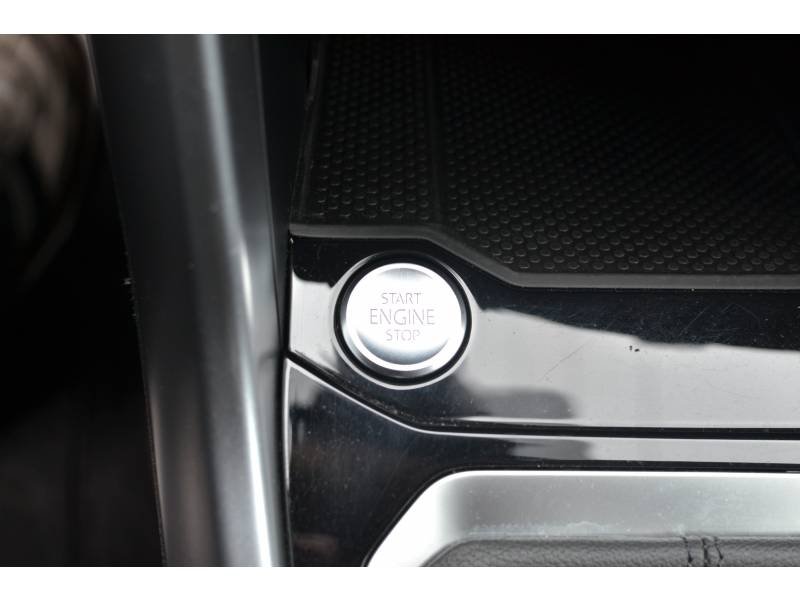 Volkswagen T-Roc - Photo 18