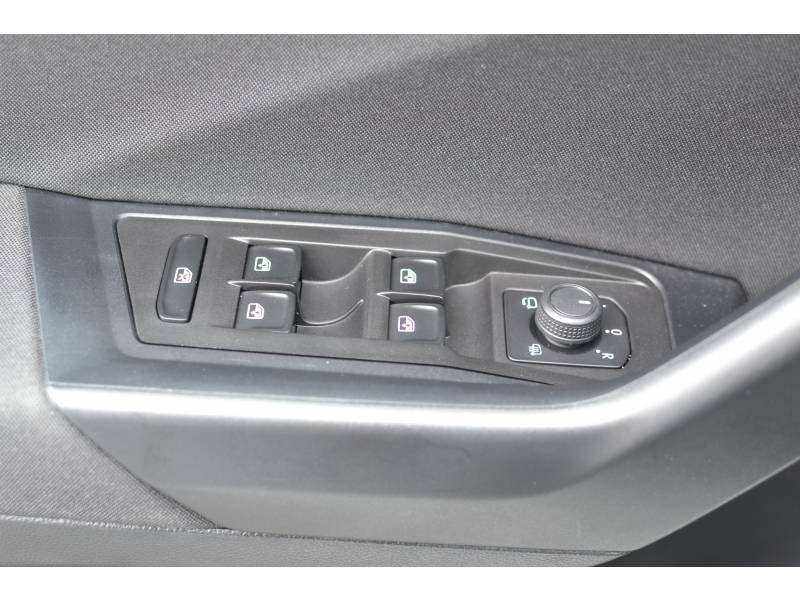 Volkswagen T-Roc - Photo 22