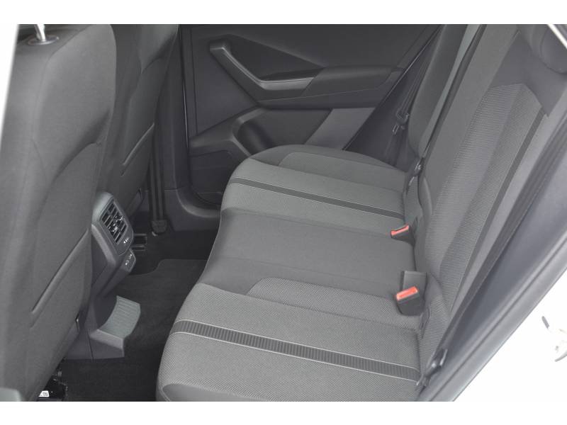 Volkswagen T-Roc - Photo 25