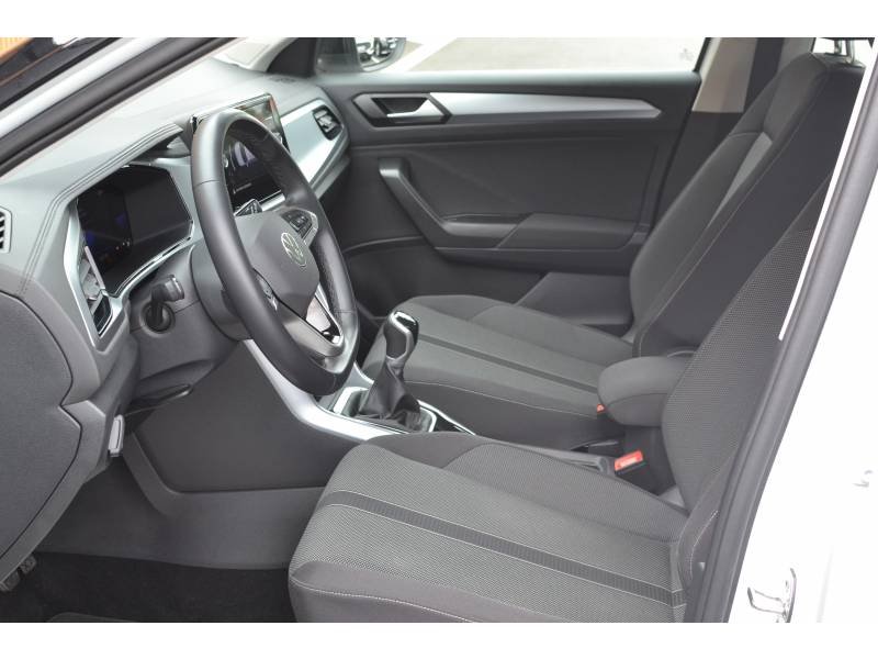 Volkswagen T-Roc - Photo 42