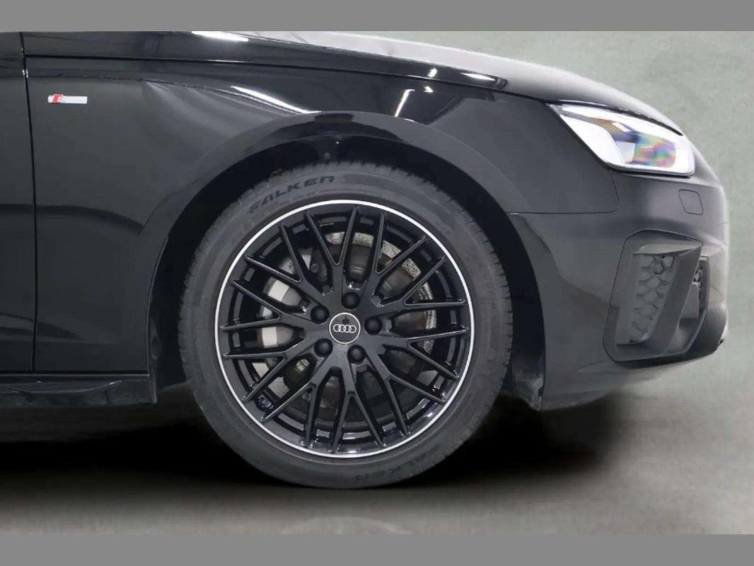 Audi A4 Avant - Photo 13