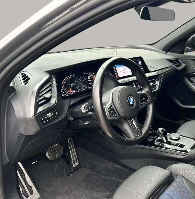 BMW 118 - Photo 9