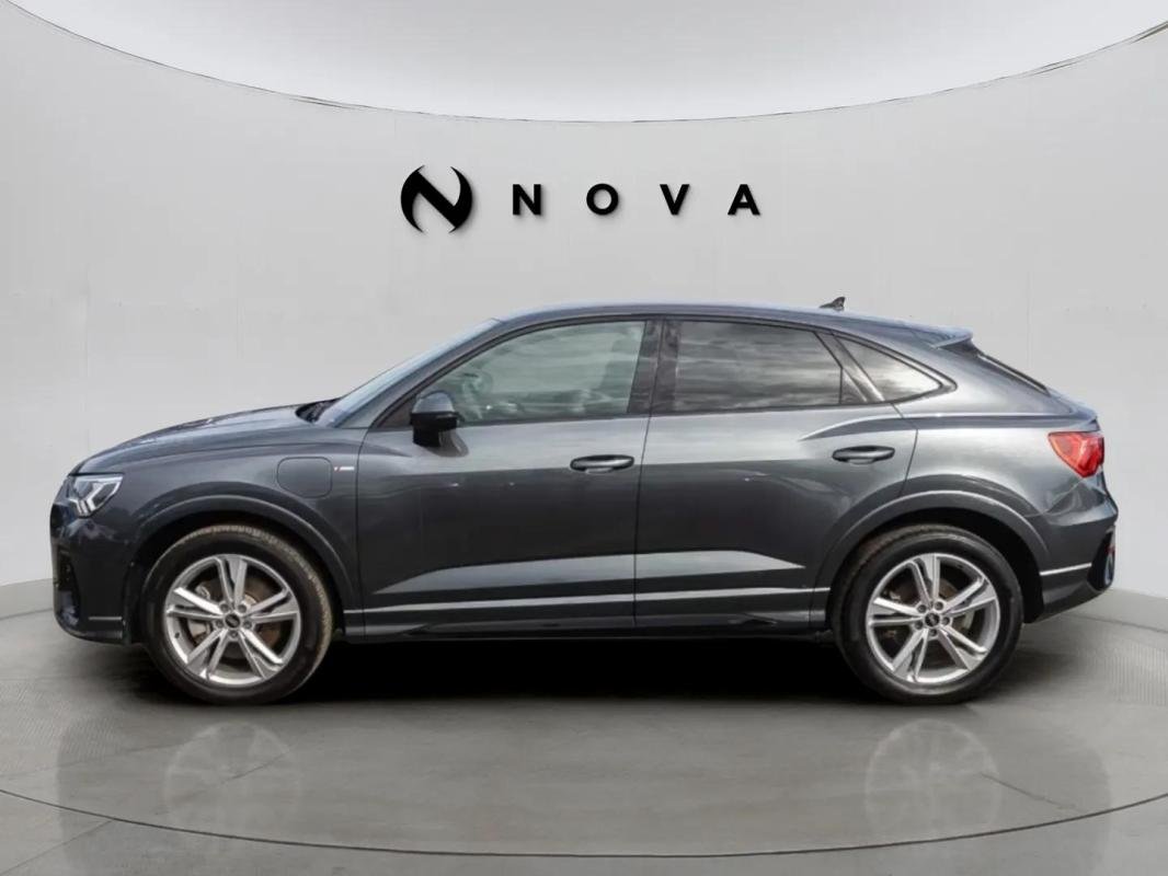 Audi Q3 - Photo 2