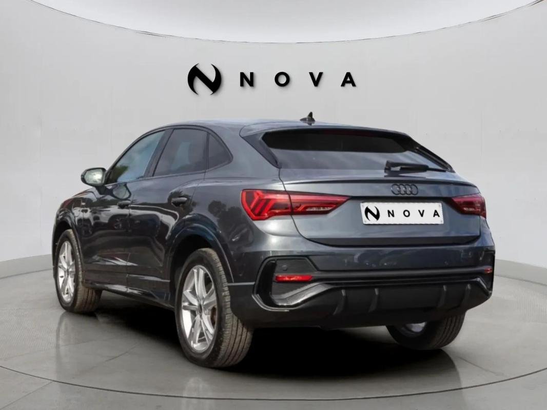 Audi Q3 - Photo 3
