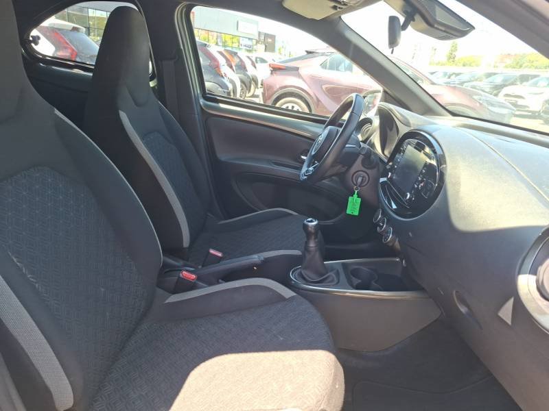 Toyota aygo x - Photo 12