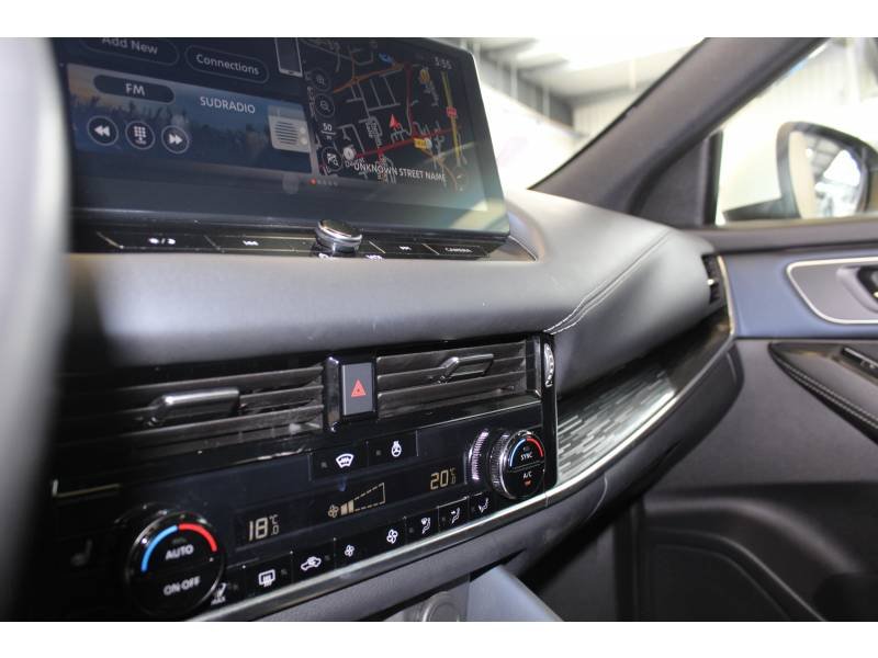 Nissan Qashqai - Photo 25