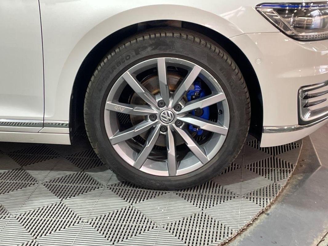 Volkswagen Passat SW - Photo 28
