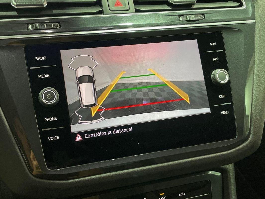 Volkswagen Tiguan - Photo 18