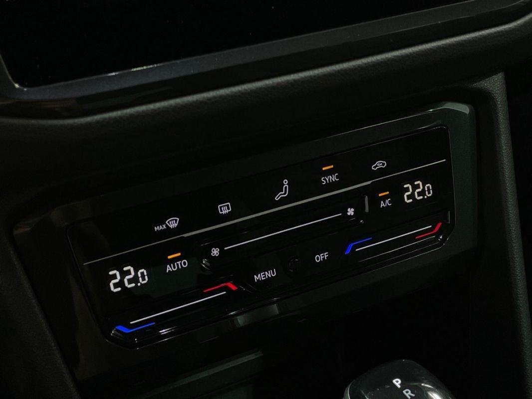 Volkswagen Tiguan - Photo 19