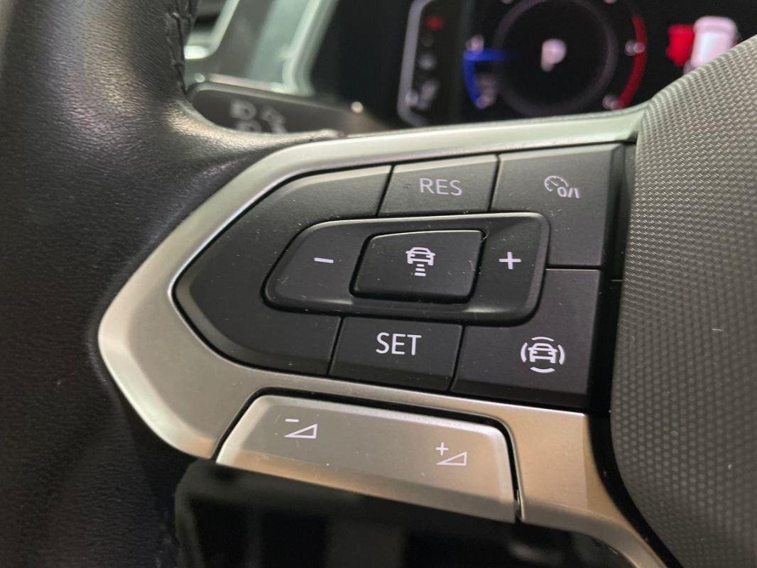 Volkswagen Tiguan - Photo 21