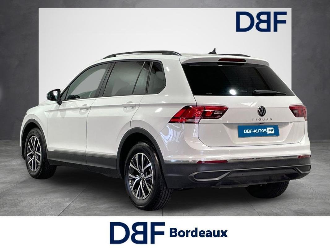 Volkswagen Tiguan - Photo 3