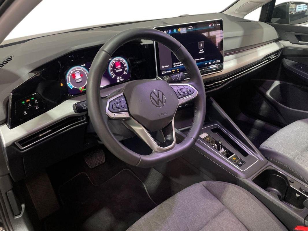 Volkswagen Golf - Photo 9