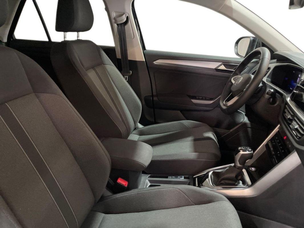 Volkswagen T-Roc - Photo 13