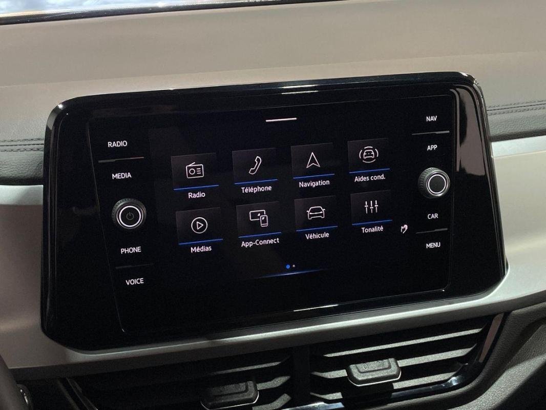Volkswagen T-Roc - Photo 16