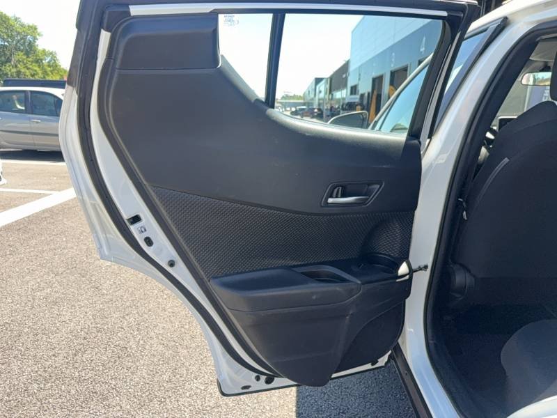 Toyota C-HR - Photo 20