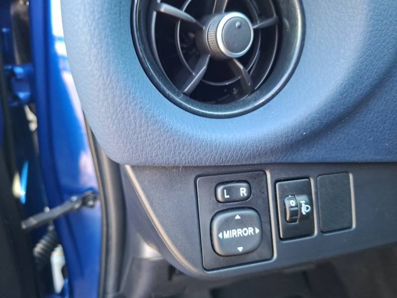 Toyota Yaris - Photo 12