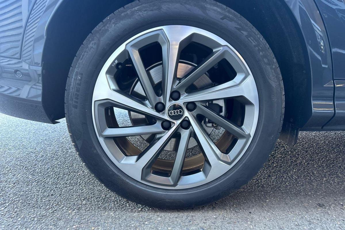 Audi Q5 - Photo 9