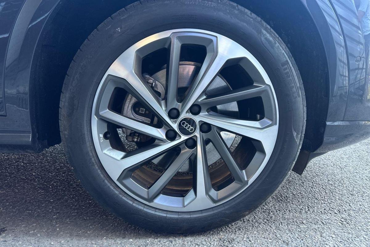 Audi Q5 - Photo 10