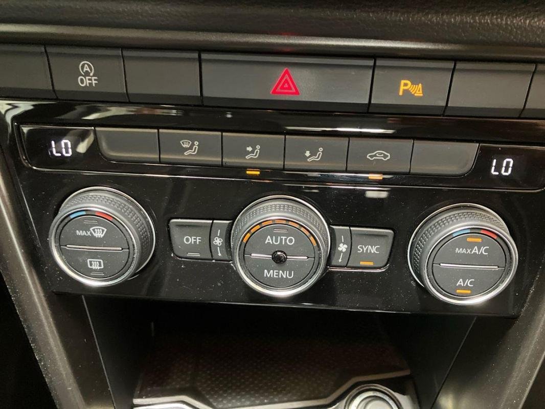 Volkswagen T-Roc - Photo 19