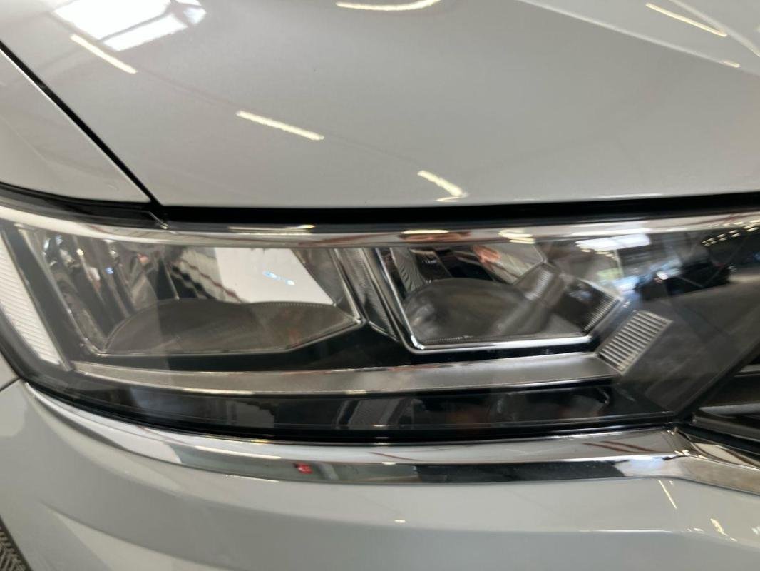 Volkswagen T-Roc - Photo 25