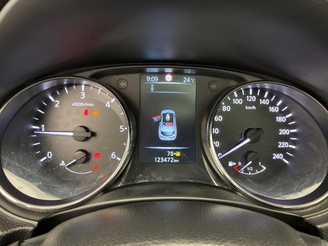 Nissan Qashqai - Photo 12