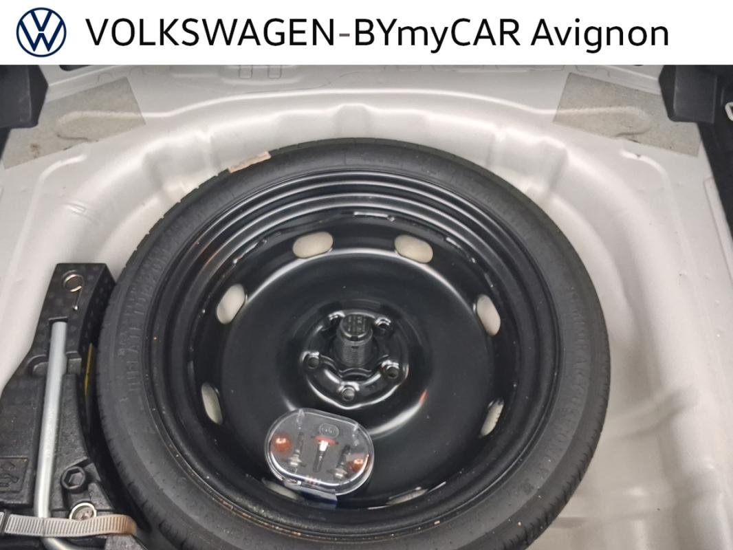 Volkswagen T-Roc - Photo 21